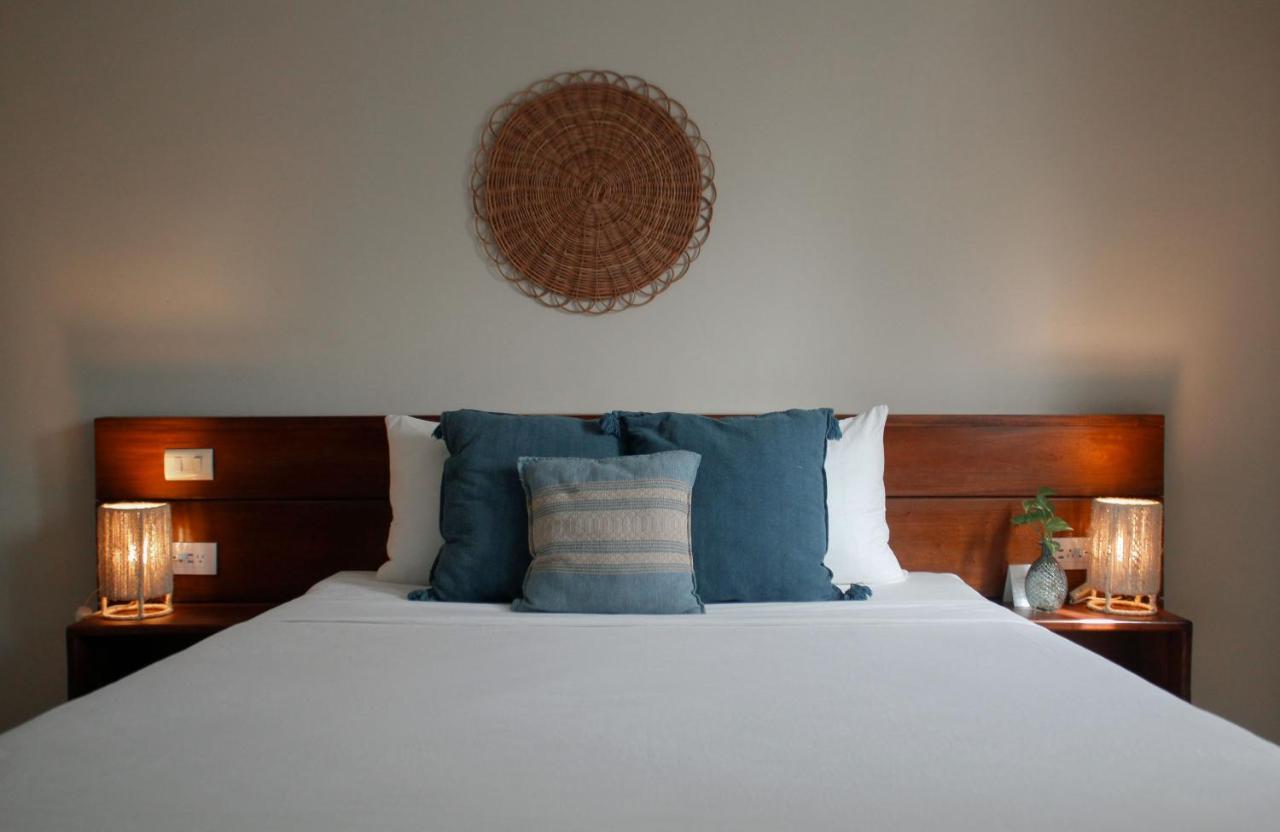 Standard Queen Room,1266443758:JPEG